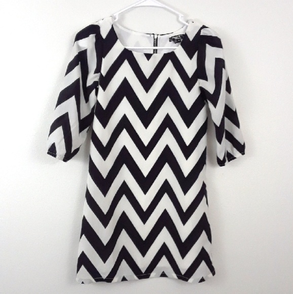 black and white zig zag dress